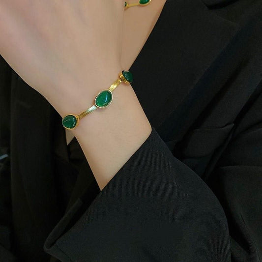 Emerald Grace Necklace & Bracelet Set